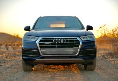 Frontal grill shot of the Audi Q5 from High Flying Rentals.