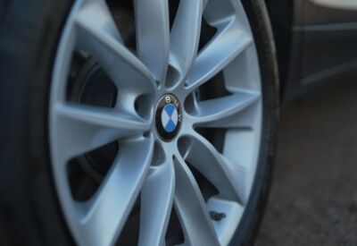 Close up shot of the driver's side wheel on the BMW X3.