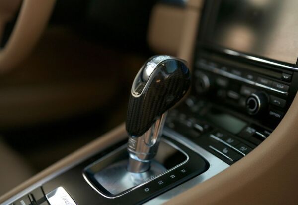 Porsche Boxster gear shifter close up