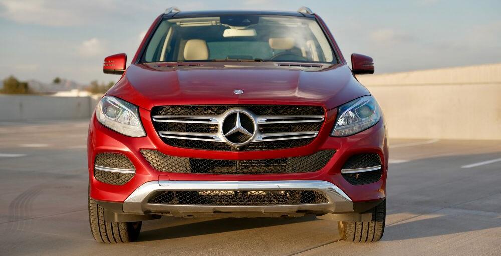 Full frontal shot of the Mercedes Benz GLE-Class