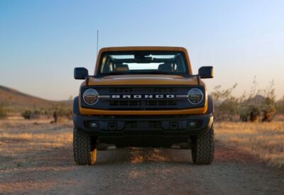 Frontal shot of the Ford Bronco with a blue sky background