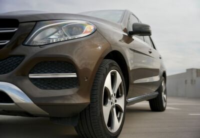Front shot close up of the Mercedes Benz GLE-Class wheel