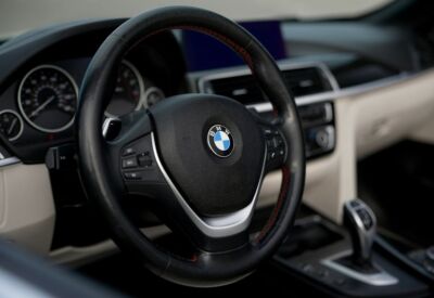 Close up of the interior of the BMW 4-Series Convertible cabin.
