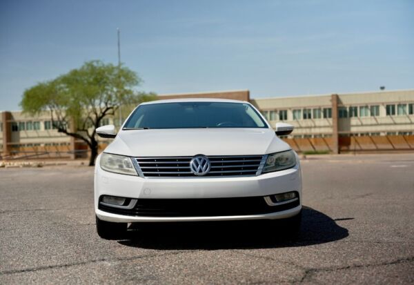 frontal hero shot of the Volkswagen CC