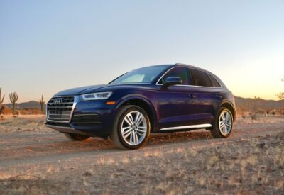 Medium wide shot of an Audi Q5 from High Flying Rentals.